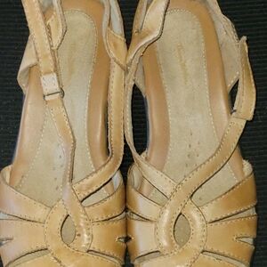Elegant Tan Women's Sandals